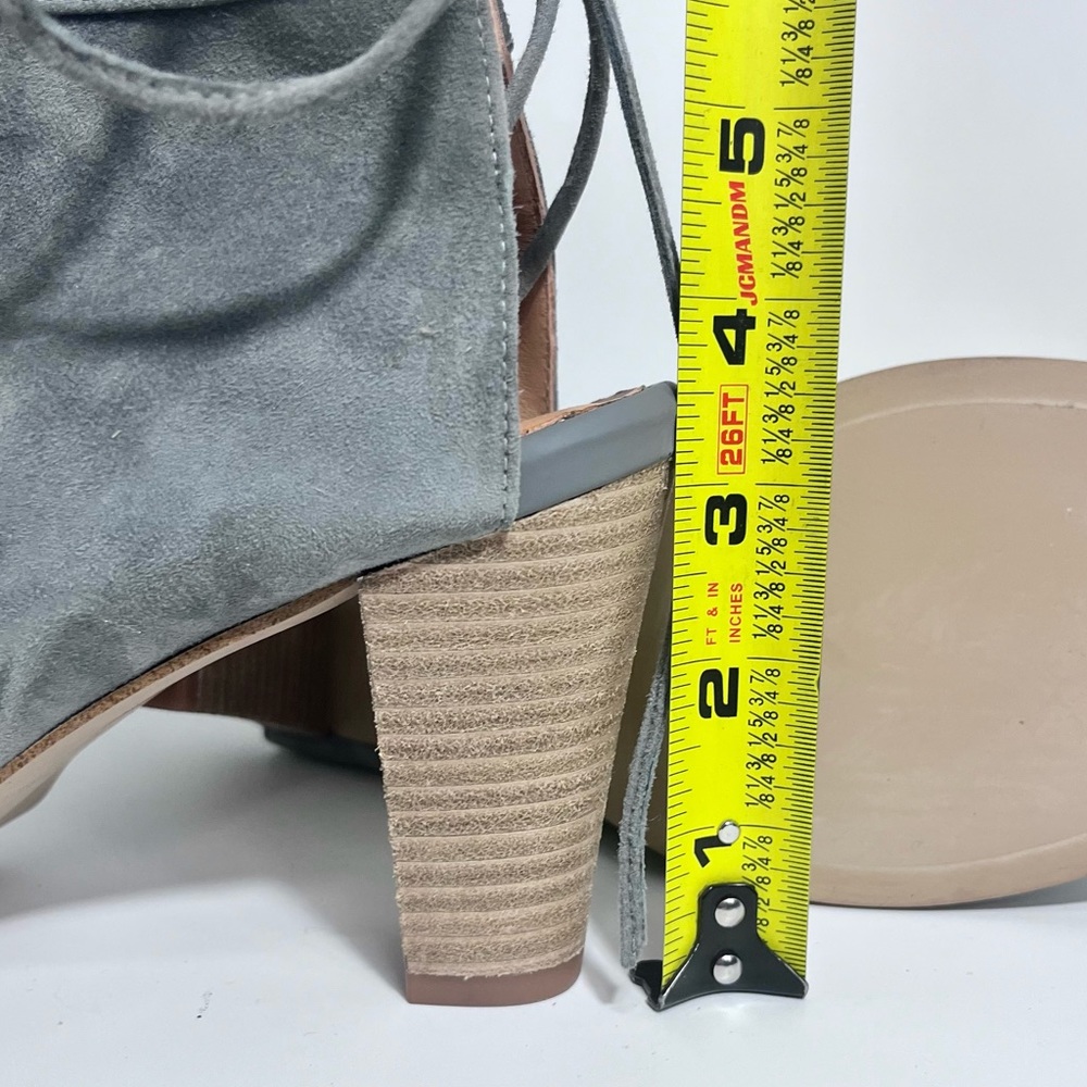 Sundance Stormy Peep Toe Heel Cut Out Blue Grey Suede Catalog 40 Womens 9.5 - Picture 7 of 8